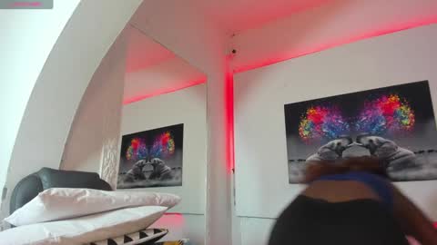 rosi_cooper online show from February 2, 11:08 am