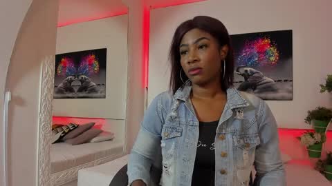 rosi_cooper online show from December 19, 11:18 am