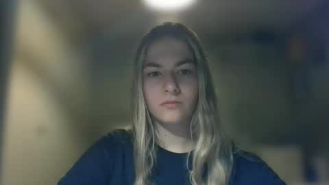 Snapshot of rosie_june chatting on December 12, 8:03 am Rosie online show from December 12, 8:03 am