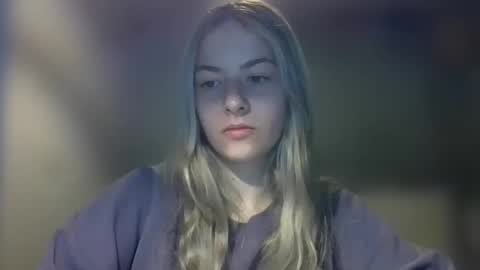 Snapshot of rosie_june chatting on February 12, 8:06 am Rosie online show from February 12, 8:06 am