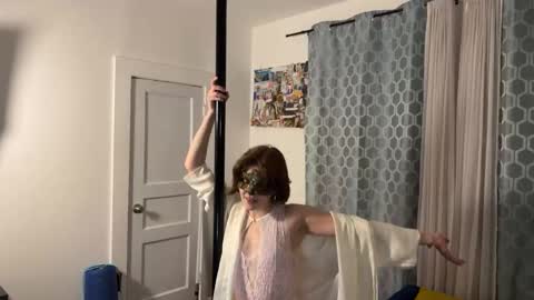 rosie_xo_reed online show from January 15, 3:45 am