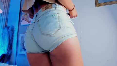 Rosie  online show from April 12, 7:55 am