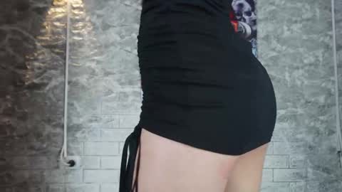 Snapshot of ross_b1 chatting on February 27, 2:32 pm ROSS - online show from February 27, 2:32 pm