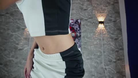 Snapshot of ross_b1 chatting on December 13, 1:37 am ROSS - online show from December 13, 1:37 am