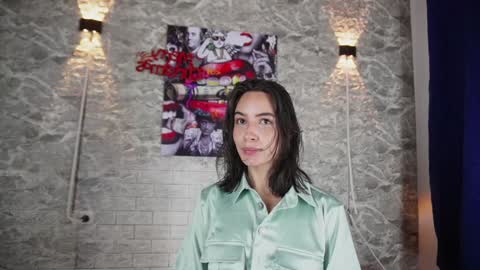 Snapshot of ross_b1 chatting on December 21, 2:09 am ROSS - online show from December 21, 2:09 am