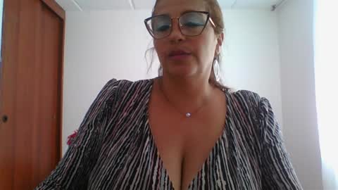 Snapshot of rossanalionheart chatting on January 9, 9:26 pm Rossana online show from January 9, 9:26 pm