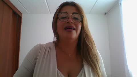 Snapshot of rossanalionheart chatting on February 6, 7:40 pm Rossana online show from February 6, 7:40 pm