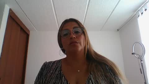 Snapshot of rossanalionheart chatting on December 19, 7:29 pm Rossana online show from December 19, 7:29 pm