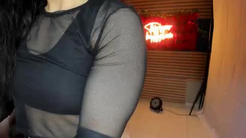 Snapshot of rosse_25 chatting on October 20, 5:27 pm Would you like to help me with supplementation and sports suits so I can compete in powerlifting online show from October 20, 5:27 pm