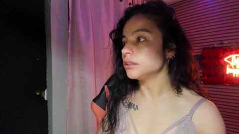 Snapshot of rosse_25 chatting on October 13, 9:34 am Would you like to help me with supplementation and sports suits so I can compete in powerlifting online show from October 13, 9:34 am