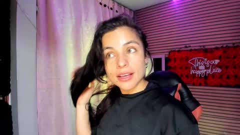 Snapshot of rosse_25 chatting on September 29, 5:18 pm Would you like to help me with supplementation and sports suits so I can compete in powerlifting online show from September 29, 5:18 pm