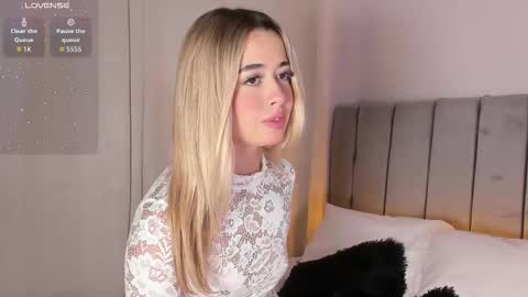 Rosse Daw Independent model  online show from February 2, 6:40 pm