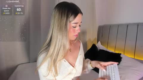 Rosse Daw Independent model  online show from November 10, 11:11 pm