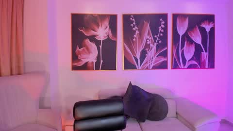 Rossie Rhoades online show from October 17, 10:13 pm