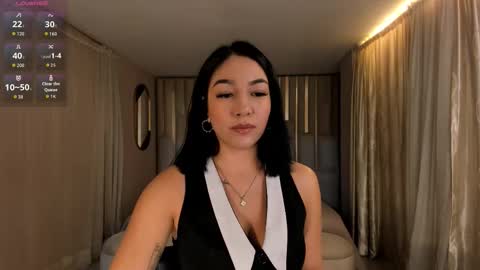 Rossie Rhoades online show from October 6, 8:35 pm