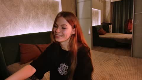 rosy_black_ online show from December 7, 3:08 pm