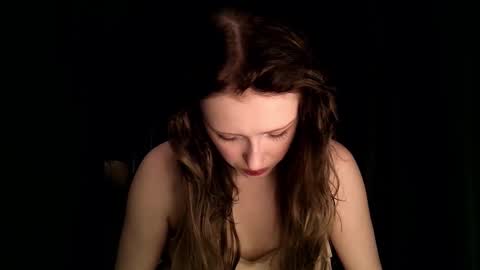 rosy_petal online show from December 15, 1:49 pm