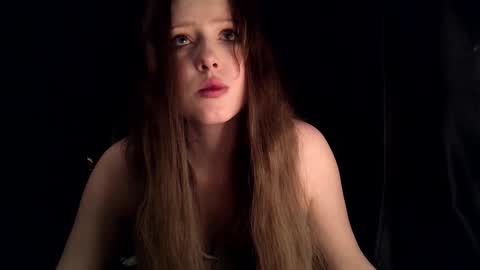 rosy_petal online show from December 18, 10:20 am