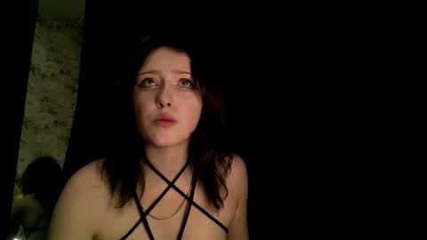 rosy_petal online show from November 16, 2:17 pm