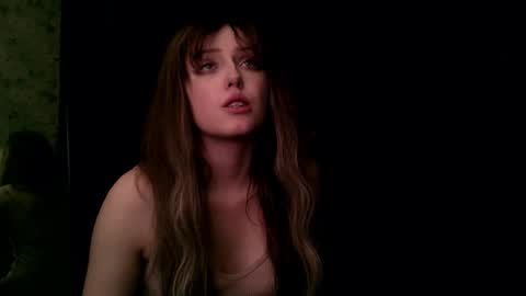 rosy_petal online show from January 31, 7:11 pm