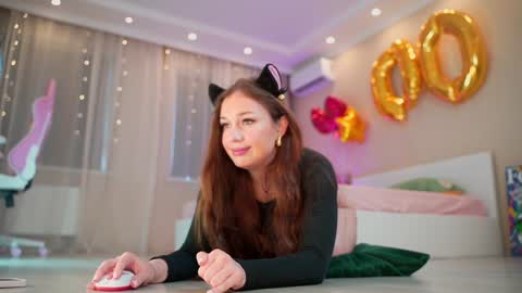 Hi Im Maria Check my Bio  online show from December 19, 11:50 am