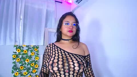 Snapshot of rous_25 chatting on January 2, 12:35 pm rous_25 online show from January 2, 12:35 pm