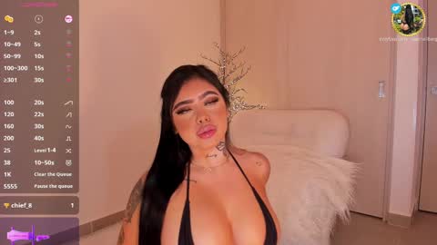 Snapshot of rouse_hallberg_ chatting on March 6, 11:42 pm DREAM online show from March 6, 11:42 pm