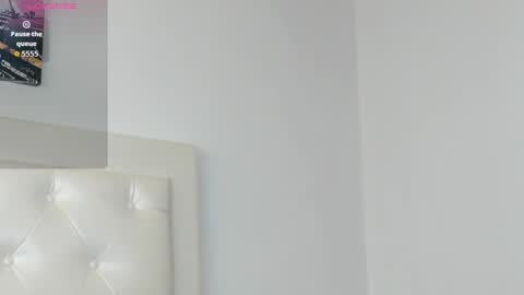 Snapshot of rouse_sexy_hotxx77 chatting on October 18, 7:04 pm rouse_sexy_hotxx77 online show from October 18, 7:04 pm