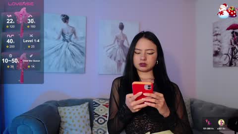 Snapshot of rousee_v chatting on January 4, 3:29 am Rousee online show from January 4, 3:29 am