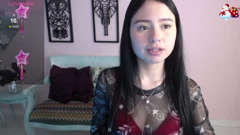Snapshot of rousee_v chatting on December 21, 8:43 pm Rousee online show from December 21, 8:43 pm
