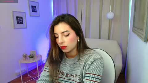 Snapshot of rousee_v chatting on September 30, 1:17 pm Rousee online show from September 30, 1:17 pm