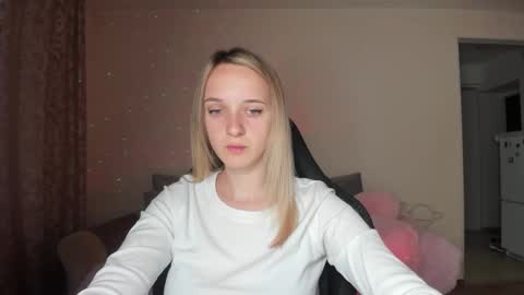 Snapshot of rousereed chatting on September 25, 12:04 pm Rouse online show from September 25, 12:04 pm