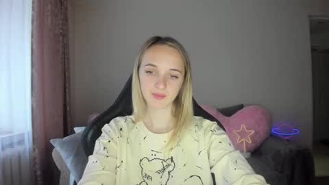 Snapshot of rousereed chatting on October 10, 12:32 pm Rouse online show from October 10, 12:32 pm