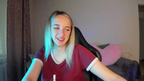 Snapshot of rousereed chatting on October 8, 12:20 pm Rouse online show from October 8, 12:20 pm