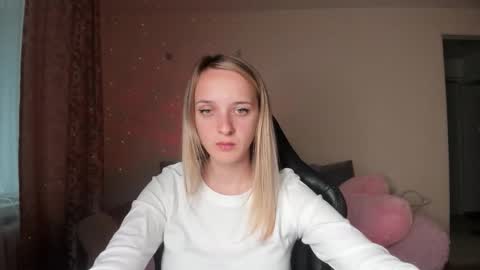 Snapshot of rousereed chatting on September 18, 12:04 pm Rouse online show from September 18, 12:04 pm