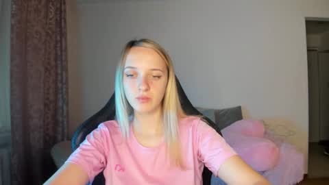 Snapshot of rousereed chatting on September 28, 6:31 am Rouse online show from September 28, 6:31 am