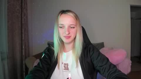 Snapshot of rousereed chatting on October 2, 1:49 pm Rouse online show from October 2, 1:49 pm