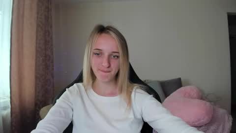 Snapshot of rousereed chatting on September 22, 6:45 am Rouse online show from September 22, 6:45 am