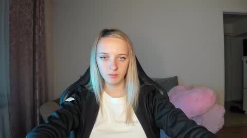 Snapshot of rousereed chatting on October 3, 2:00 pm Rouse online show from October 3, 2:00 pm