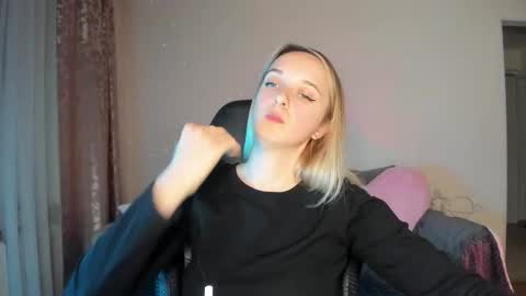 Snapshot of rousereed chatting on October 15, 2:41 pm Rouse online show from October 15, 2:41 pm