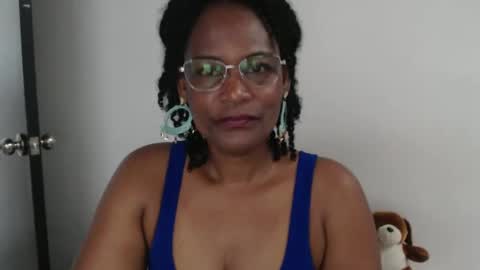 Snapshot of roushlove chatting on January 30, 12:37 pm luxa online show from January 30, 12:37 pm