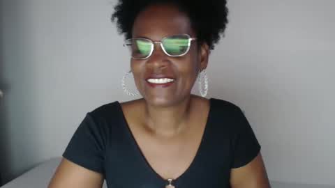 Snapshot of roushlove chatting on January 20, 12:39 pm luxa online show from January 20, 12:39 pm