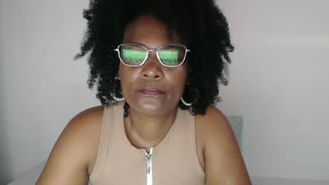 Snapshot of roushlove chatting on January 16, 12:31 pm luxa online show from January 16, 12:31 pm
