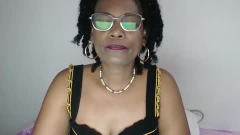 Snapshot of roushlove chatting on March 10, 12:49 pm luxa online show from March 10, 12:49 pm