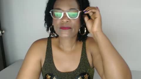 Snapshot of roushlove chatting on February 28, 7:03 pm luxa online show from February 28, 7:03 pm