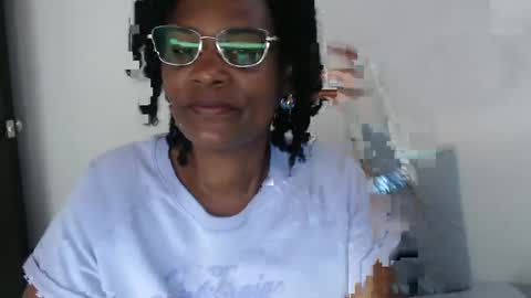 Snapshot of roushlove chatting on January 15, 12:36 pm luxa online show from January 15, 12:36 pm