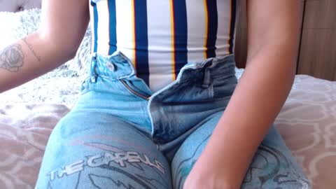 Rouss marie henao  online show from December 31, 6:02 pm