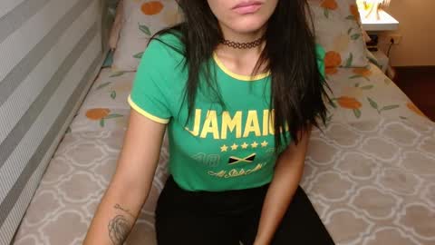 Rouss marie henao  online show from December 16, 1:21 am