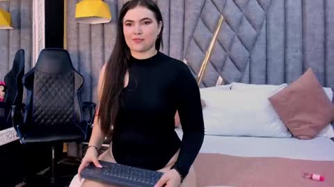 RousseWalker online show from October 14, 9:17 pm