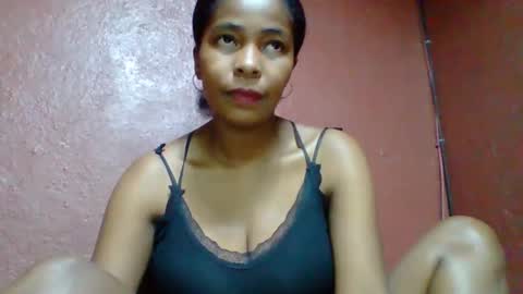 Snapshot of rovaelyah chatting on October 26, 5:25 am rovaelyah online show from October 26, 5:25 am